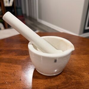 Coors Ceramic White Mortar & Pestle Set With Lip Solid Plain Pattern MPN 60319